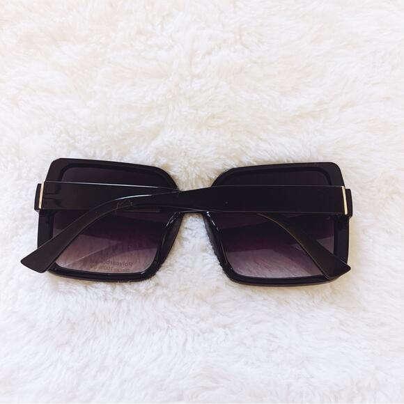 Aurora Black Oversized Square Sunglasses - Picture 10 of 10